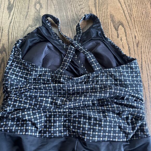 Lands End x Miraclesuit Black Geometric One Piece Swim Suit Womens Plus Size 20W - Picture 4 of 9
